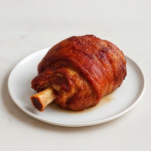 Codillo de cerdo ecológico asado a fuego lento