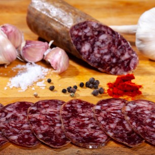 Salchichón ibérico de producción ecológica · Loncheado