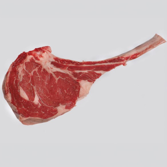 Tomahawk madurado de añojo retinta de producción ecológica